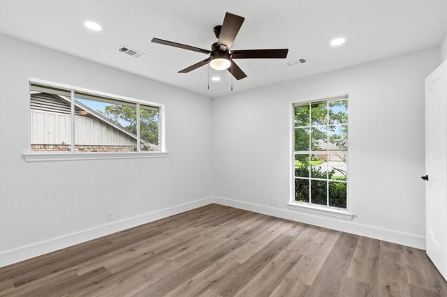 2203 Foxcroft Circle, Denton, TX 76209