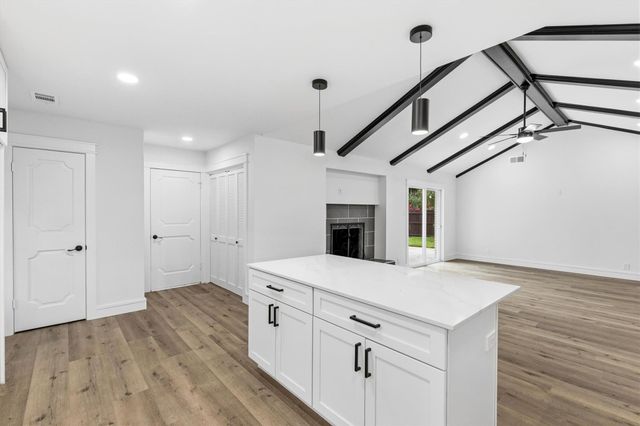 2203 Foxcroft Circle, Denton, TX 76209