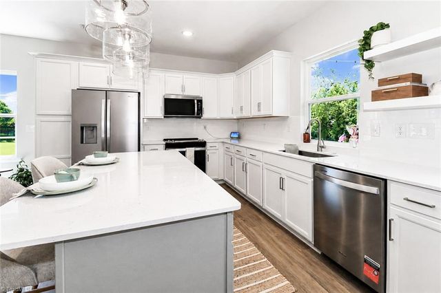 109 Honeycomb Court, Statesville, NC 28625