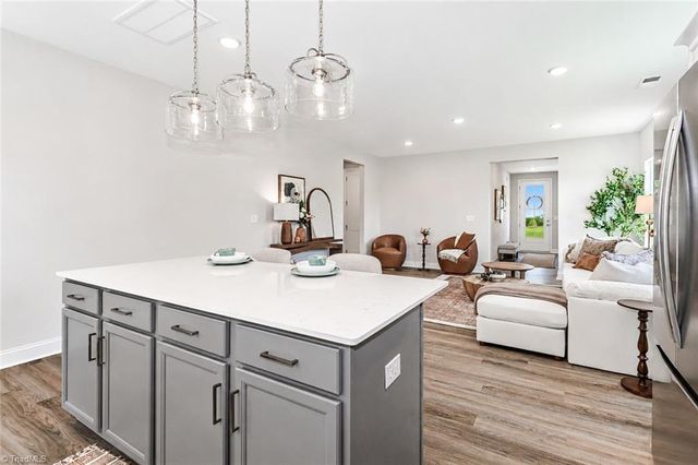 109 Honeycomb Court, Statesville, NC 28625