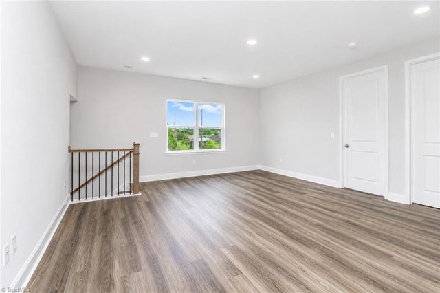 109 Honeycomb Court, Statesville, NC 28625