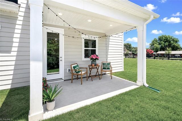 109 Honeycomb Court, Statesville, NC 28625