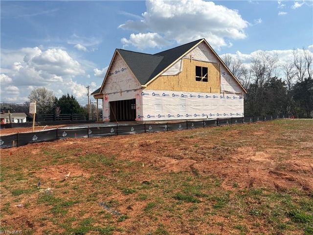 109 Honeycomb Court, Statesville, NC 28625