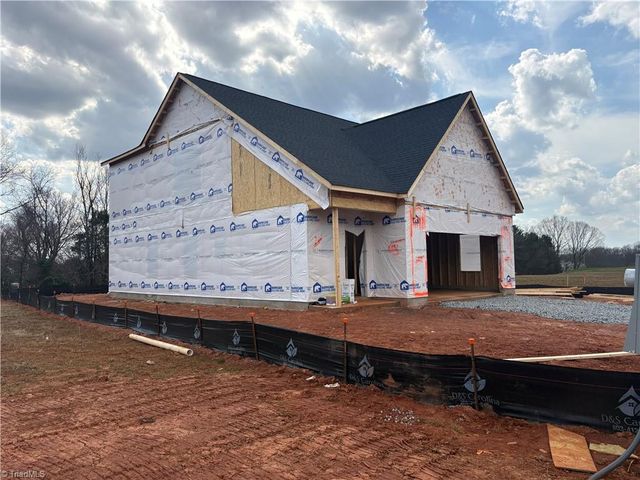 109 Honeycomb Court, Statesville, NC 28625