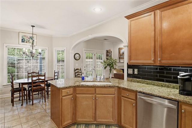 5018 Thornbury Ridge Road, Winston-salem, NC 27106