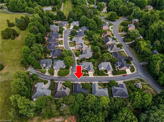 5018 Thornbury Ridge Road, Winston-salem, NC 27106