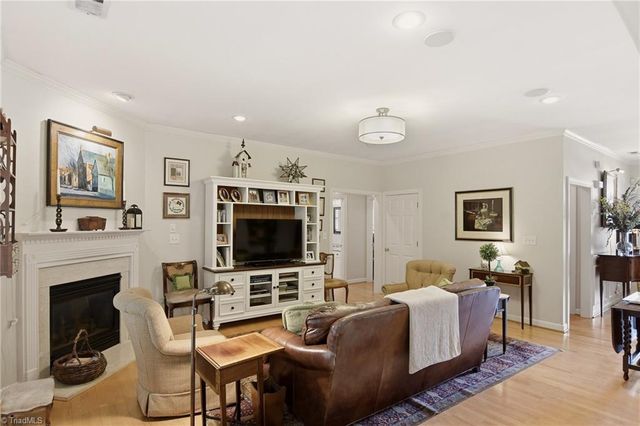 5018 Thornbury Ridge Road, Winston-salem, NC 27106