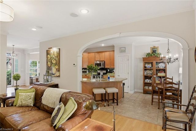 5018 Thornbury Ridge Road, Winston-salem, NC 27106