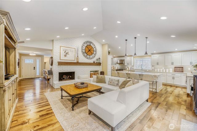 1924 142nd Street SE, Mill Creek, WA 98012