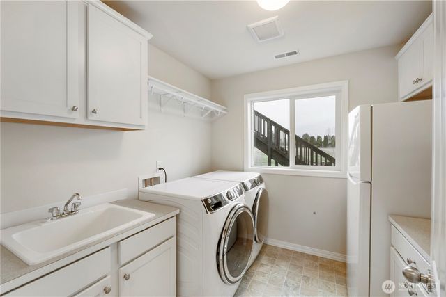 11211 244th Avenue Ct E, Buckley, WA 98321