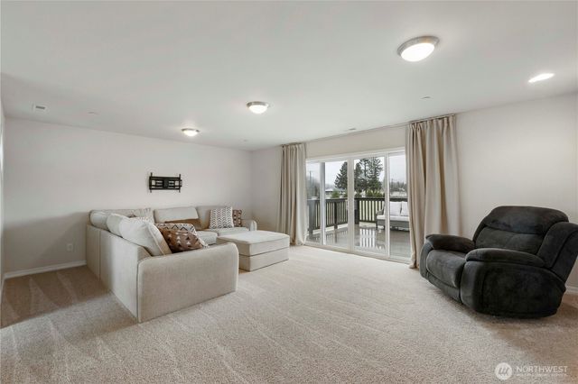 11211 244th Avenue Ct E, Buckley, WA 98321