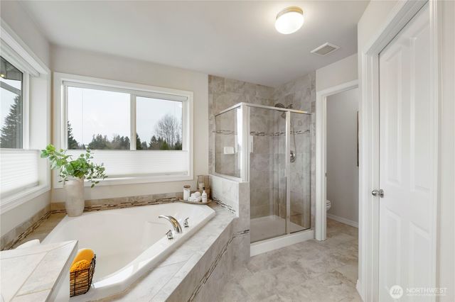 11211 244th Avenue Ct E, Buckley, WA 98321