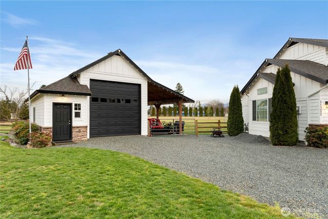 11211 244th Avenue Ct E, Buckley, WA 98321