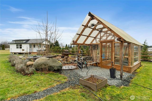 11211 244th Avenue Ct E, Buckley, WA 98321