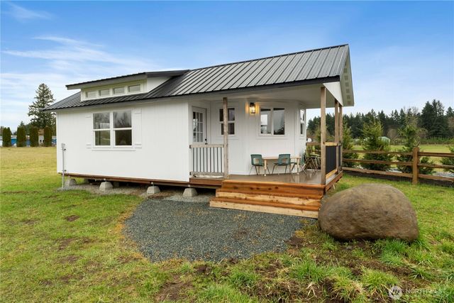 11211 244th Avenue Ct E, Buckley, WA 98321