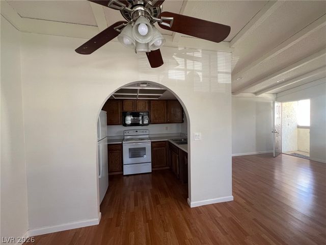 6161 West Oakey Boulevard D, Las Vegas, NV 89146
