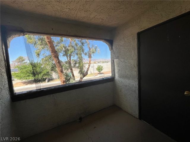 6161 West Oakey Boulevard D, Las Vegas, NV 89146