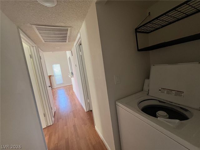 6161 West Oakey Boulevard D, Las Vegas, NV 89146