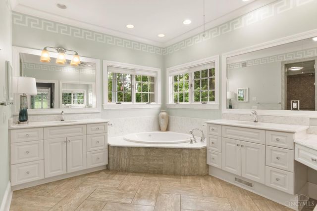 7710 Indian Hill Road, Indian Hill, OH 45243