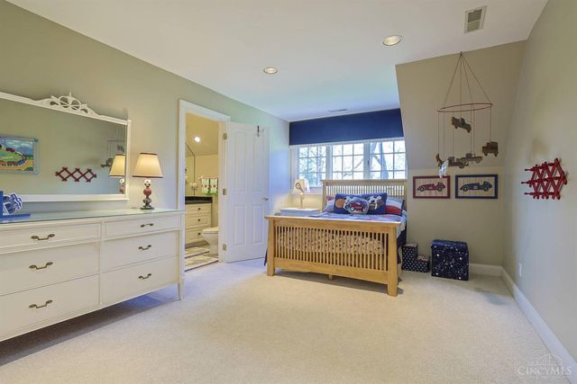 7710 Indian Hill Road, Indian Hill, OH 45243
