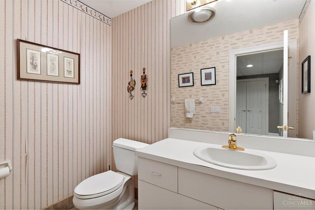 7710 Indian Hill Road, Indian Hill, OH 45243