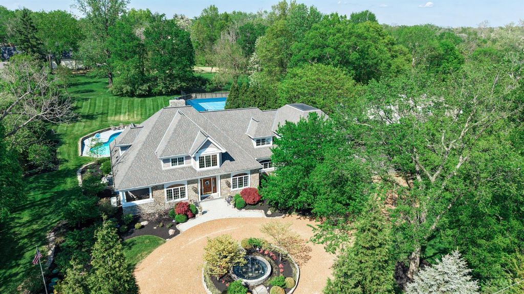 7710 Indian Hill Road, Indian Hill, OH 45243