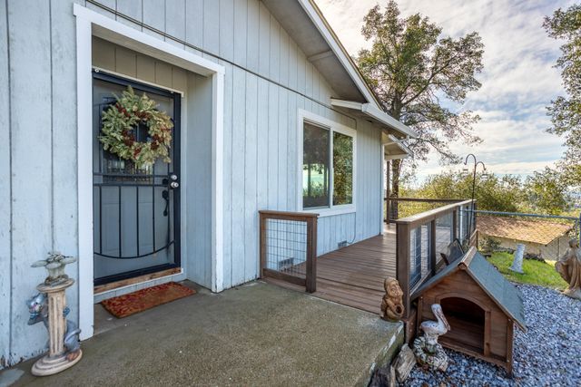 14364 Sundown Drive, Redding, CA 96003