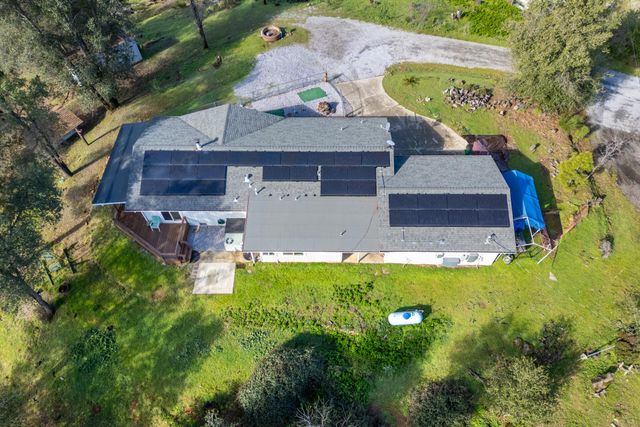 14364 Sundown Drive, Redding, CA 96003