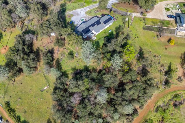 14364 Sundown Drive, Redding, CA 96003