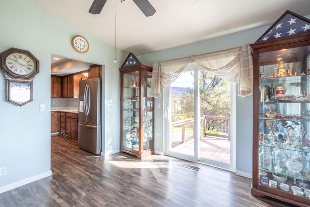 14364 Sundown Drive, Redding, CA 96003