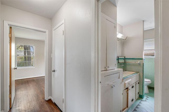 1504 N San Jacinto Street, Conroe, TX 77301