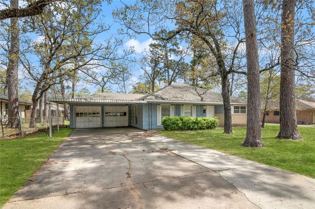 1504 N San Jacinto Street, Conroe, TX 77301