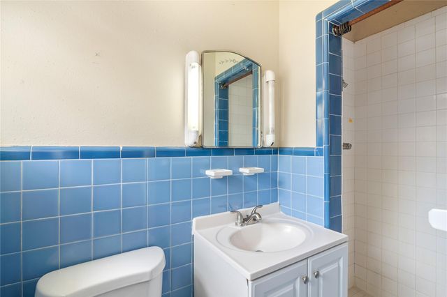 1504 N San Jacinto Street, Conroe, TX 77301