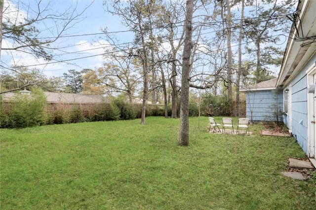 1504 N San Jacinto Street, Conroe, TX 77301