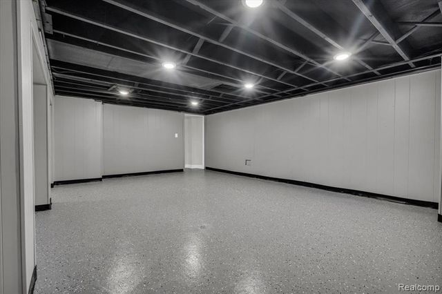 27407 Buckingham Street, Livonia, MI 48154