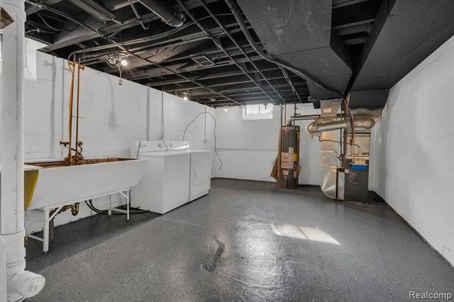 27407 Buckingham Street, Livonia, MI 48154