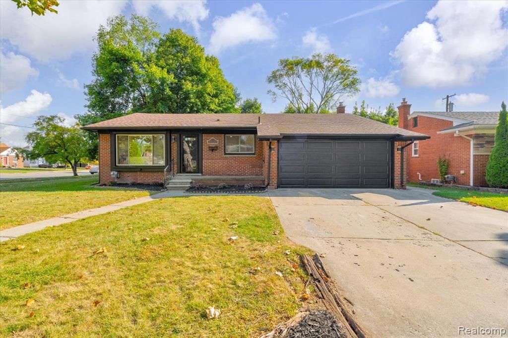 27407 Buckingham Street, Livonia, MI 48154