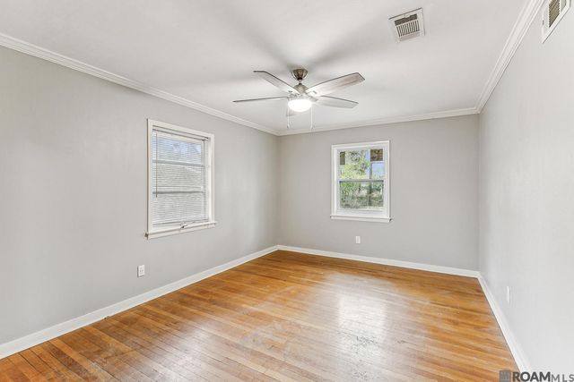 915 Cora Dr, Baton Rouge, LA 70815