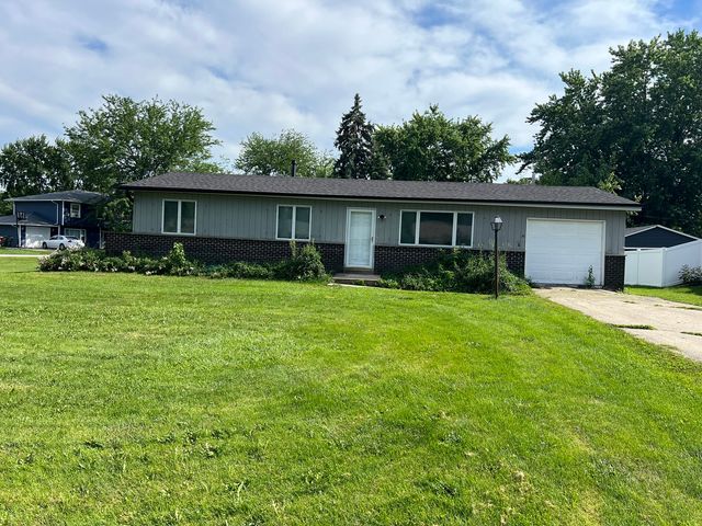 1 Shell Court, Oswego, IL 60543