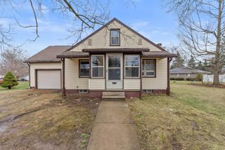 515 Maumee Street, Jonesville City, MI 49250