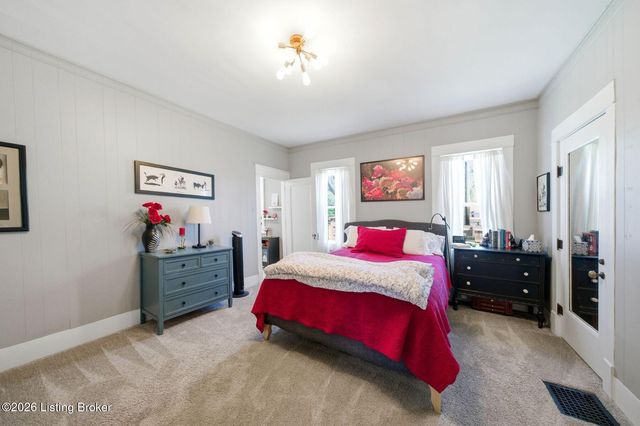 2029 Rockford Ln, Louisville, KY 40216