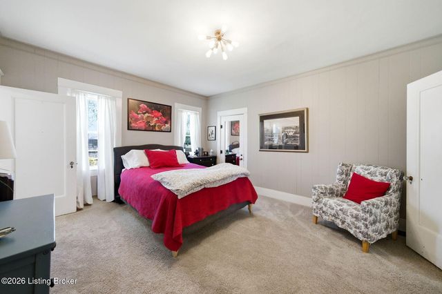 2029 Rockford Ln, Louisville, KY 40216