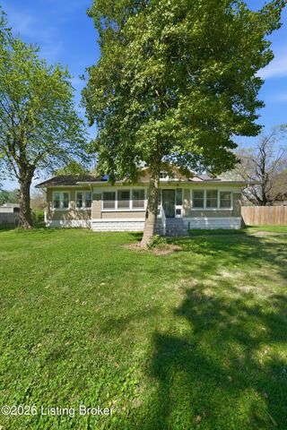 2029 Rockford Ln, Louisville, KY 40216