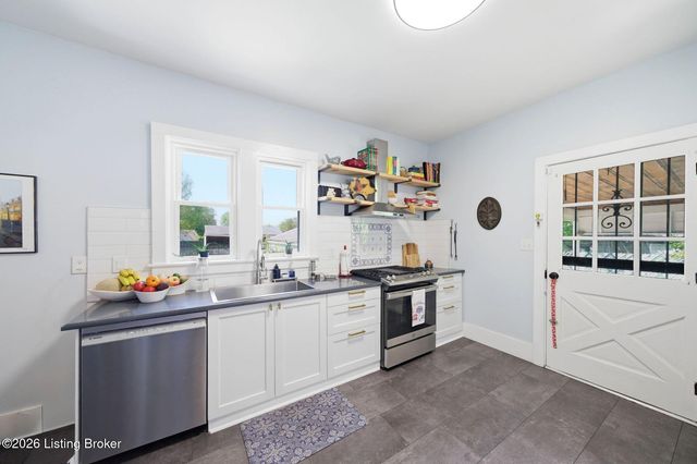 2029 Rockford Ln, Louisville, KY 40216
