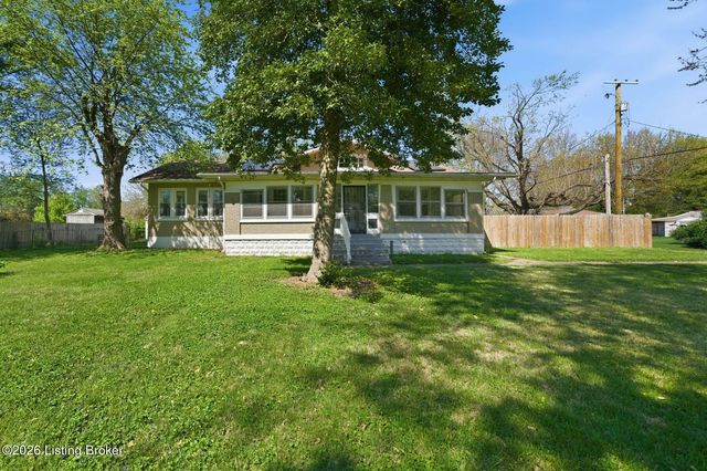 2029 Rockford Ln, Louisville, KY 40216
