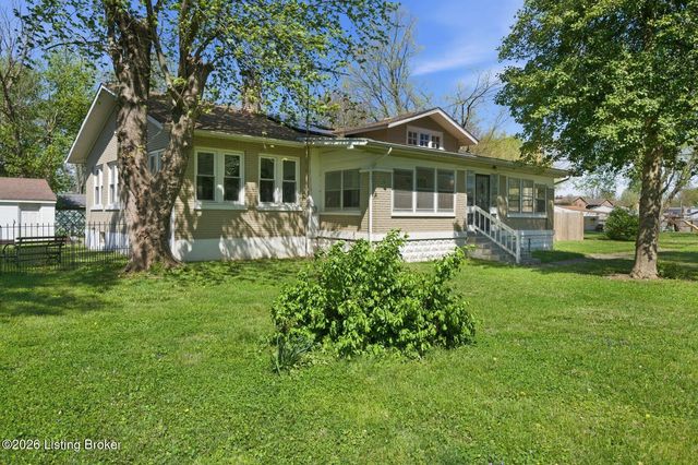 2029 Rockford Ln, Louisville, KY 40216