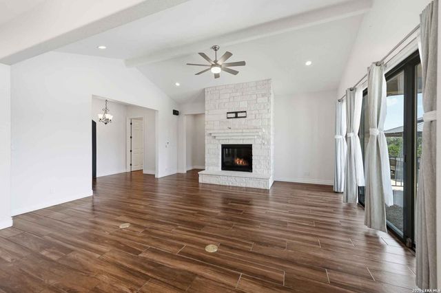103 William Tobin, Blanco, TX 78606