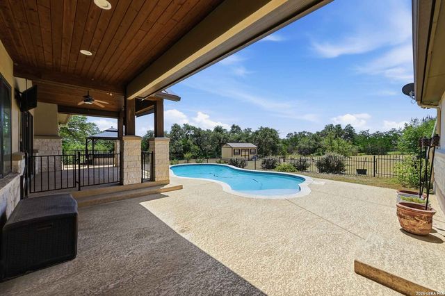 103 William Tobin, Blanco, TX 78606