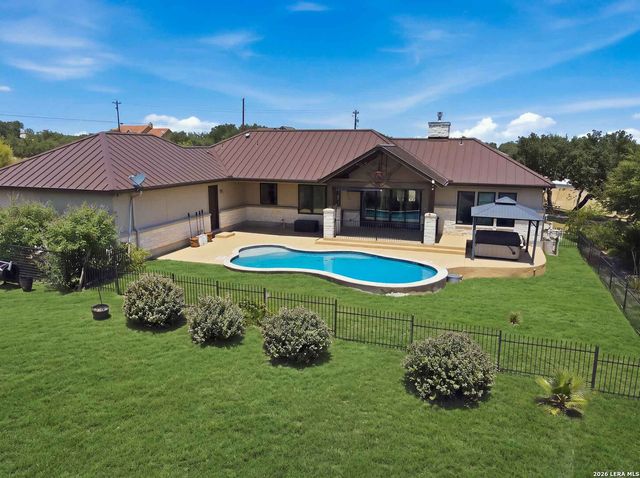 103 William Tobin, Blanco, TX 78606