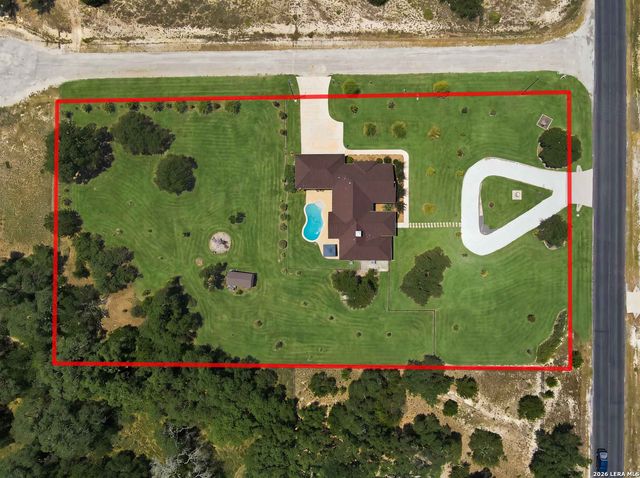 103 William Tobin, Blanco, TX 78606
